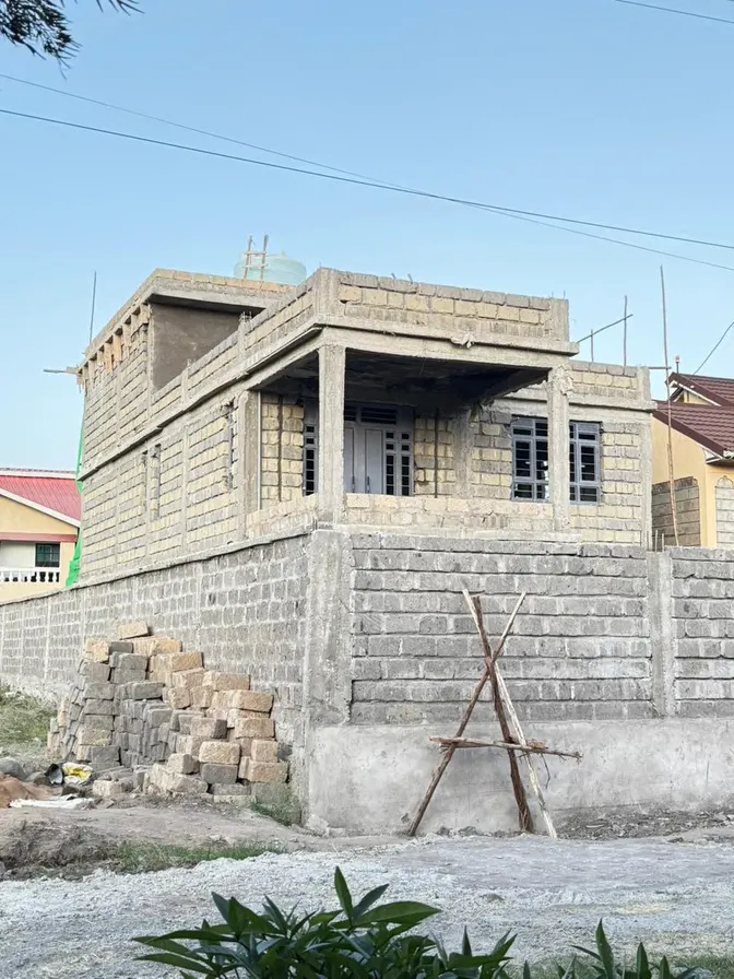 Home under construction by an INUUA home owner